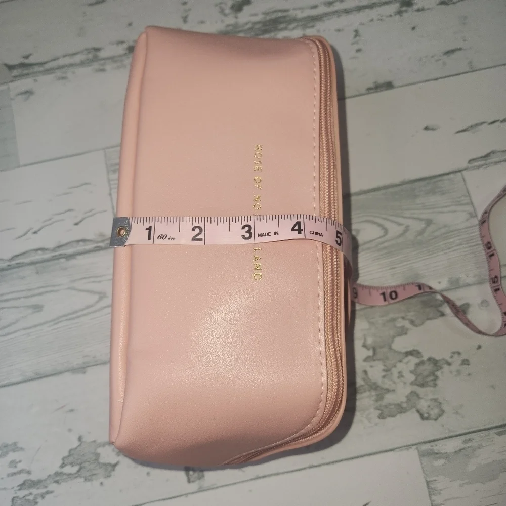 Blush Cosmetic Case Rose Of No Man's Land NWOT